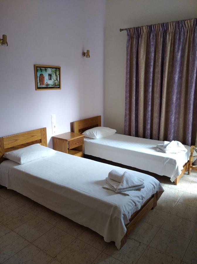 Hotel Ion كامينا فورلا المظهر الخارجي الصورة